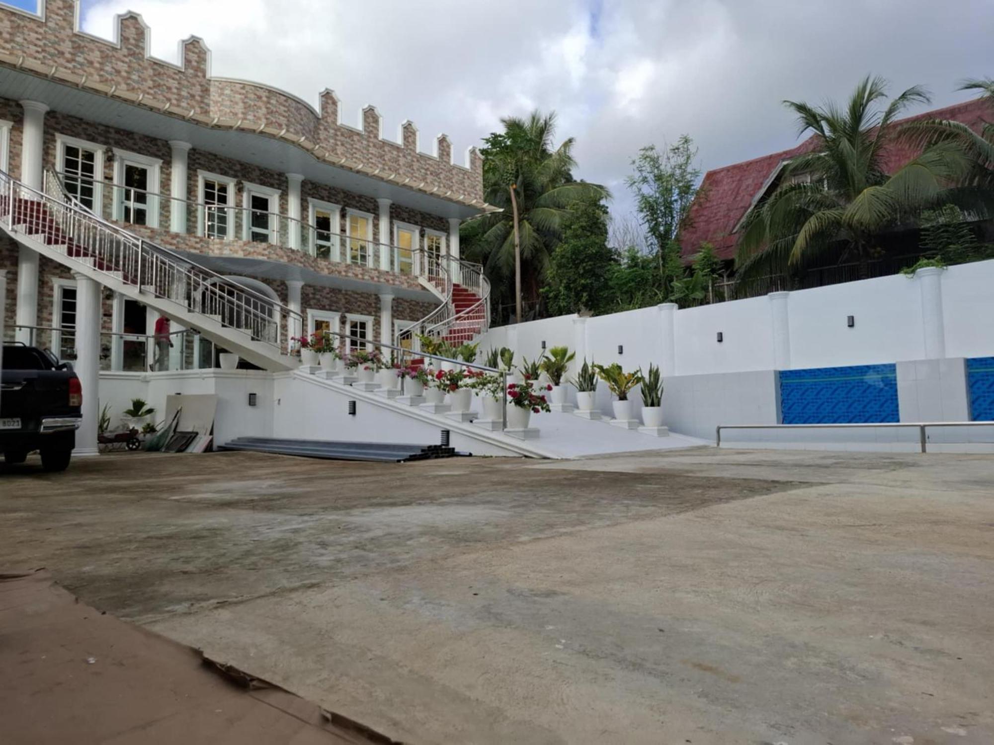 Siquijor Island Castle Resort Lazi Bagian luar foto